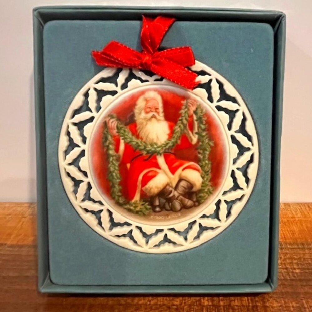 Lenox Wreath Santa's Portrait with Garland Ornament 1990